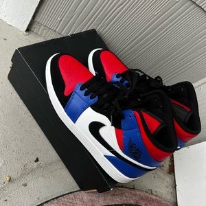 Air Jordan 1 mid Top 3